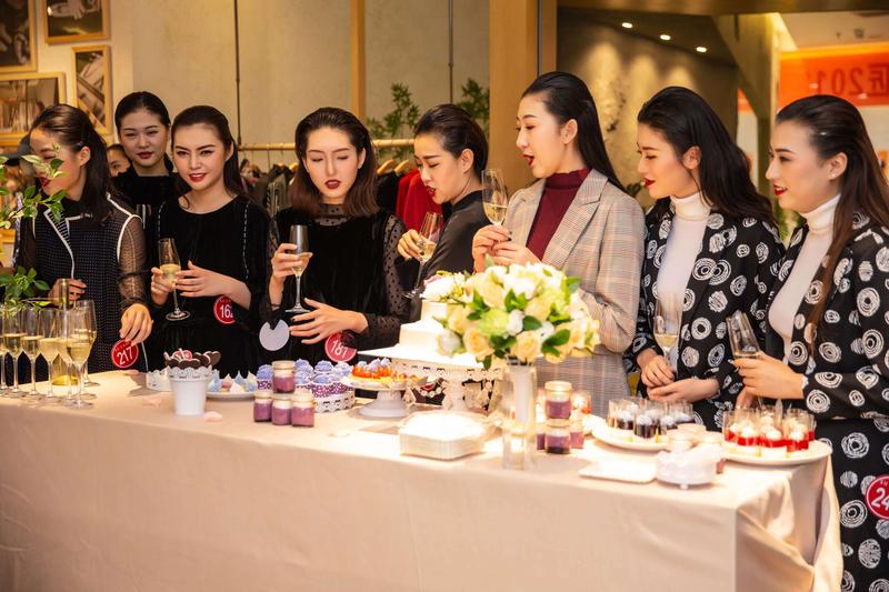 秀场直击| 素匠女装“2018秋•漫”新品发布会 现场图